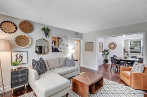 Modern 2 BR Condo - 2 block from San Marco